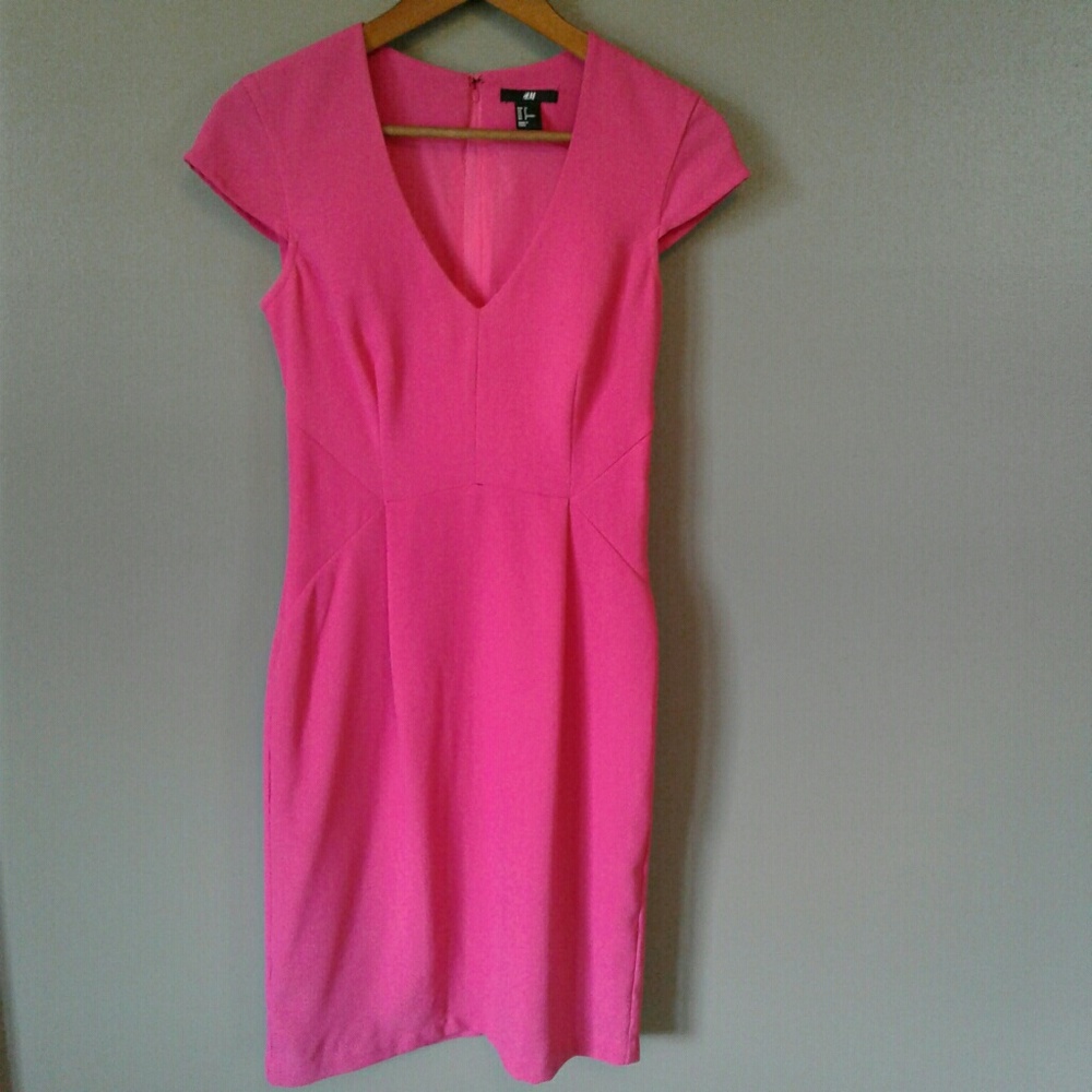 H & M Cap Sleeve V Neck Sheath Dress Pink